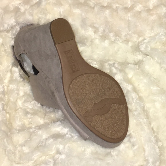 CARLOS SANTANA MANCHESTER - Picture 2 of 2